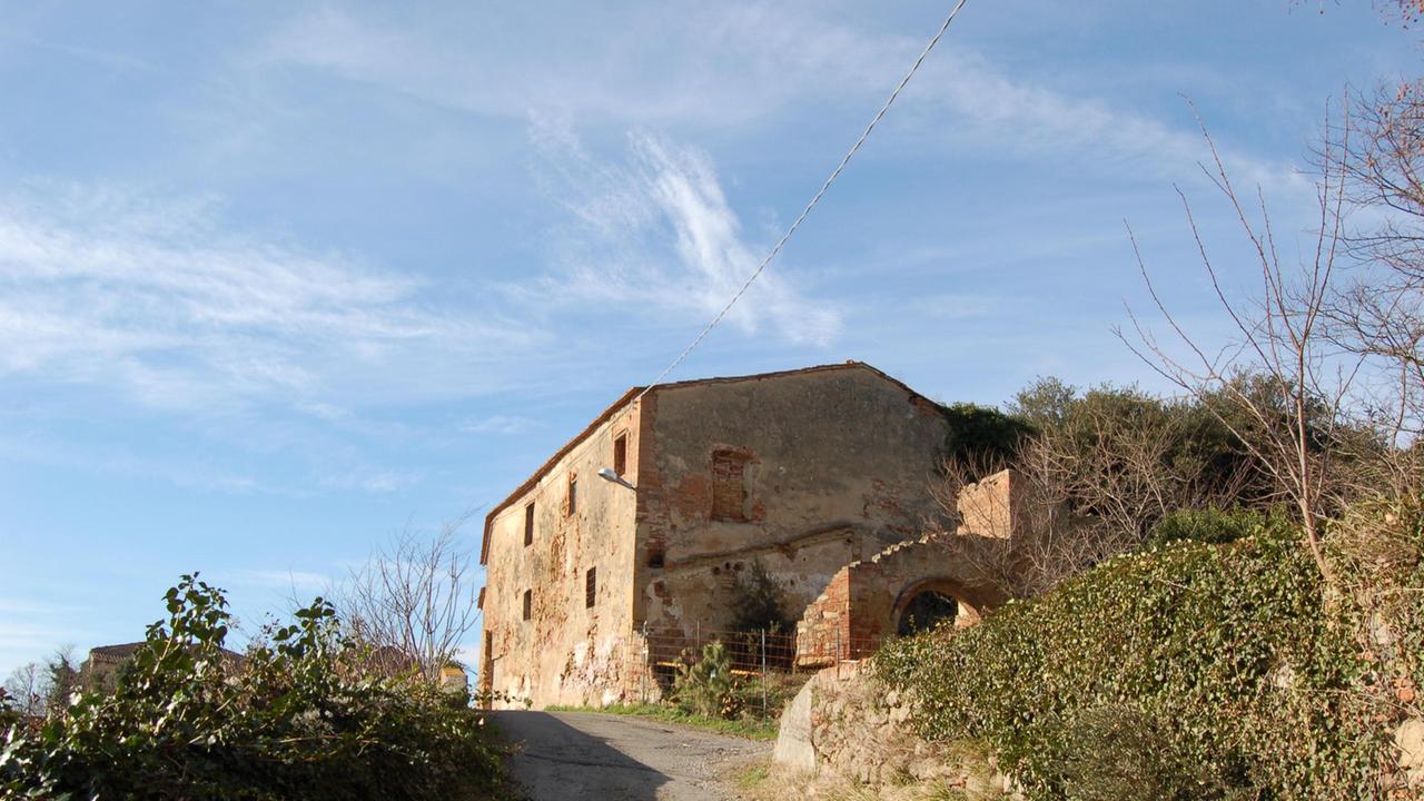 Il paese abbandonato di Toiano