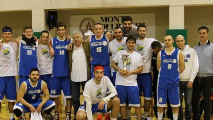La formazione dell'Avis Montale, seconda classificata in Coppa Toscana