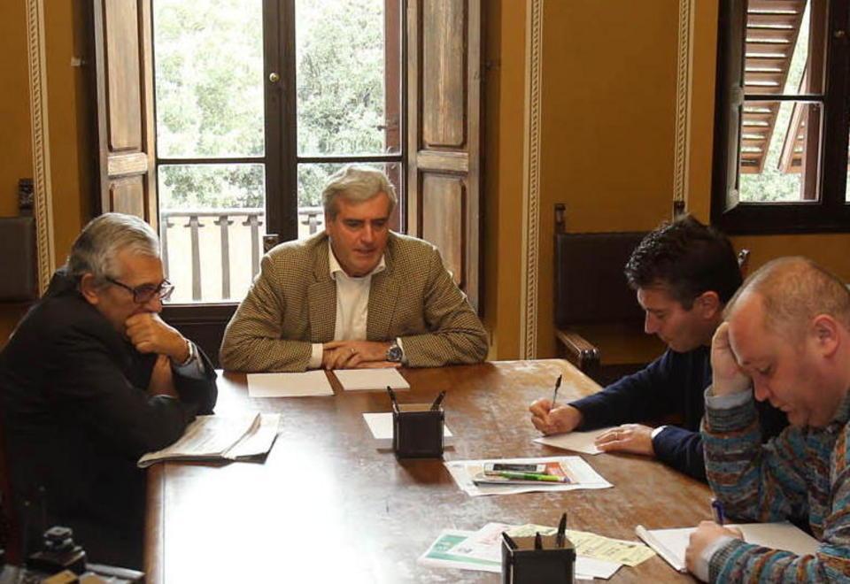 L'amministratore unico delle Terme Fabrizio Raffaelli in conferenza stampa (Foto Nucci)