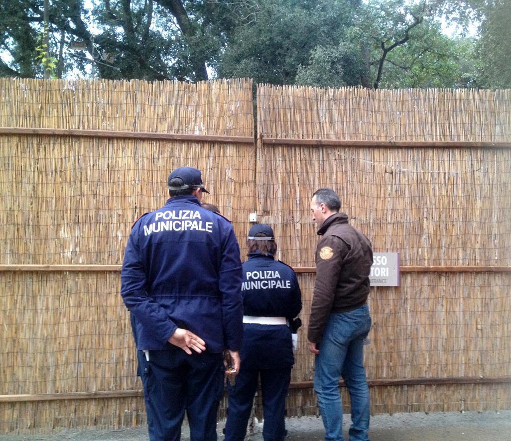 Le operazioni di sequestro del villaggio Paradù