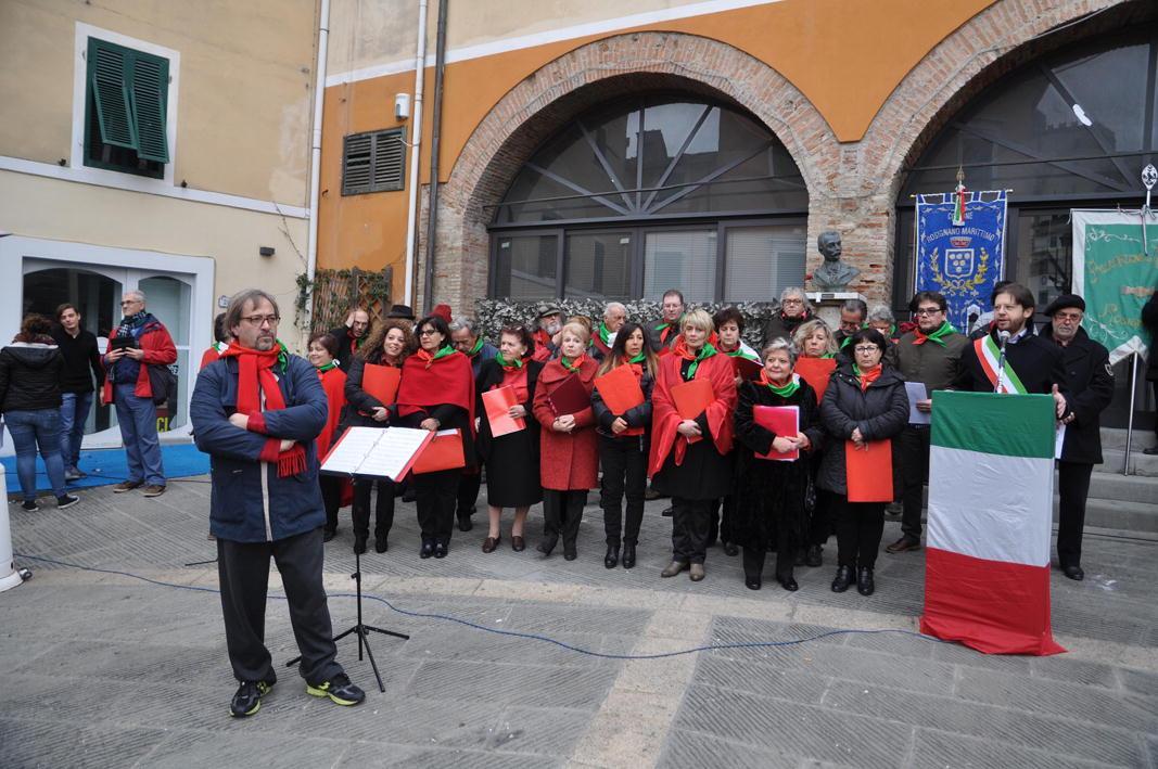 Il coro dell'Anpi di Rosignano