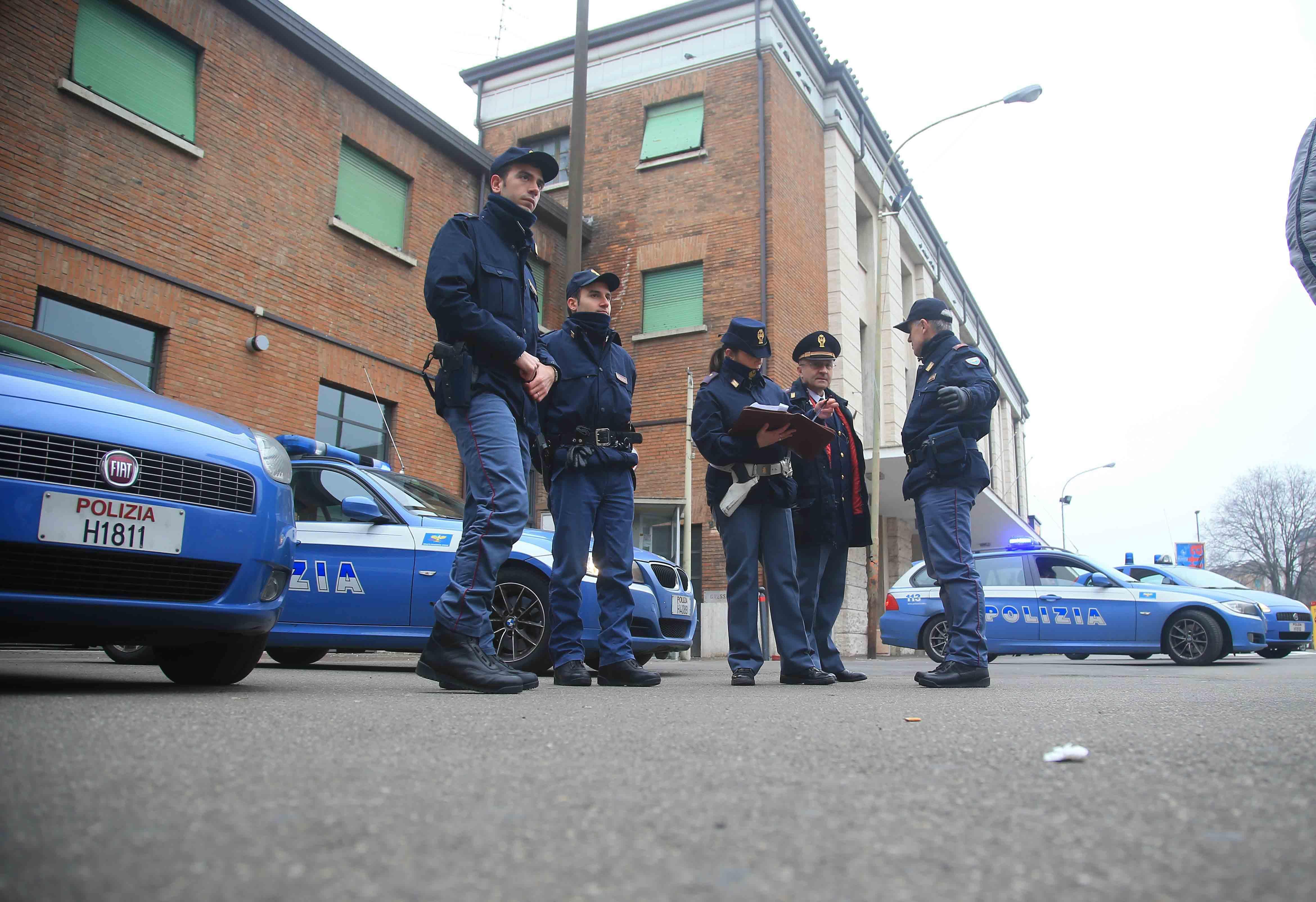 Rissa dopo il "chiarimento" deciso su Facebook, tre denunciati