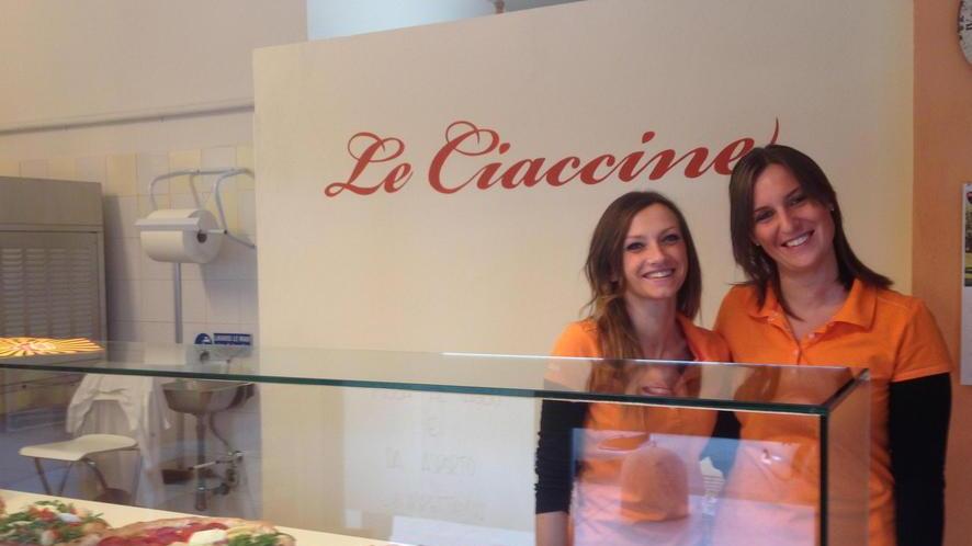 Anni di precariato, ora aprono una pizzeria
