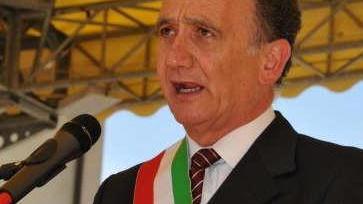 Il sindaco: verifichiamo responsabilità