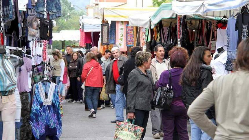Lavori al ponte sul Frigido, il mercato deve traslocare