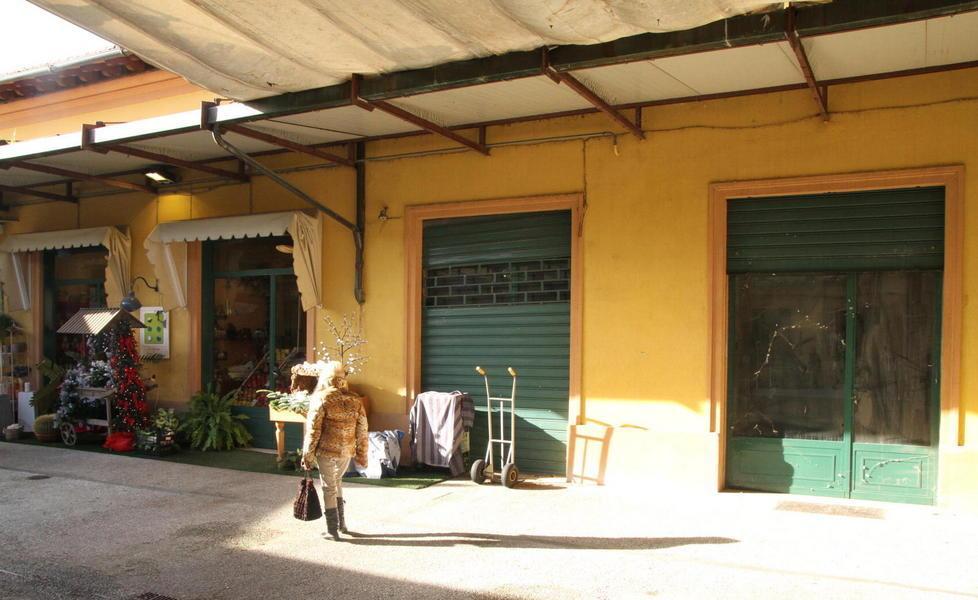 Mercato coperto di Montecatini, accettate solo due offerte per i negozi sfitti