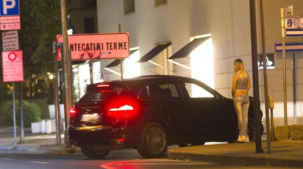 Prostituzione: tornano le multe da 500 euro 