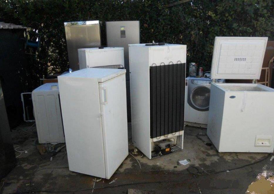 Trentenne denunciato per una discarica abusiva