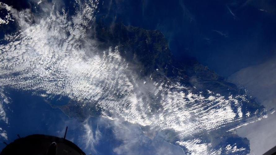 Samantha saluta ancora la Sardegna