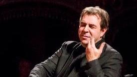Gatti chiede eleganza nel suono e la Mahler regala il meglio