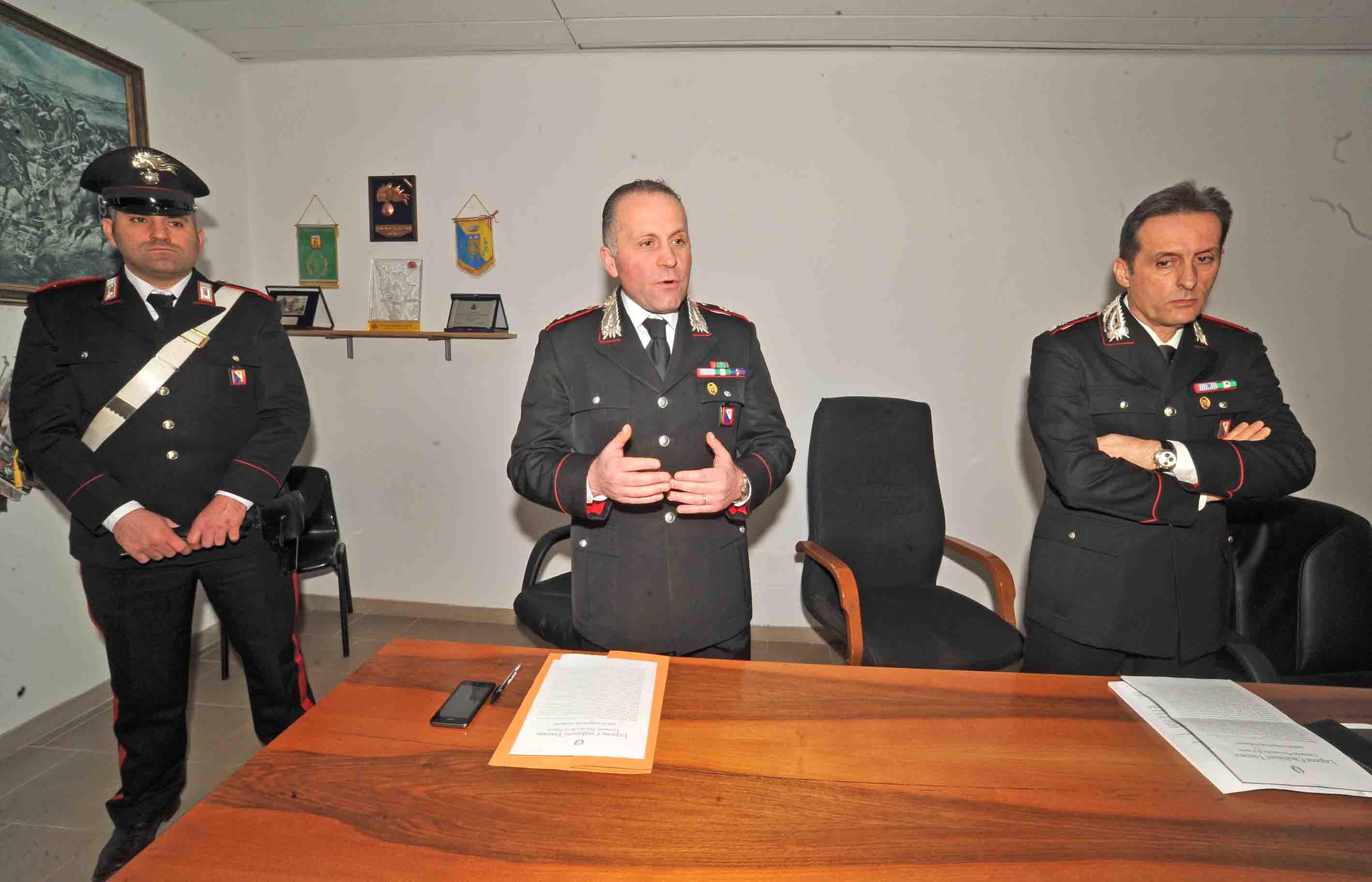 La conferenza stampa dei carabinieri (foto Gori)