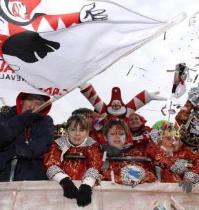 Carnevale: un’autocertificazione salverà i bimbi viareggini dal biglietto 