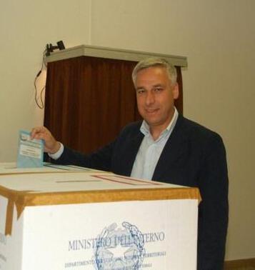 L’ex sindaco del Comune modello per salvare Viareggio 