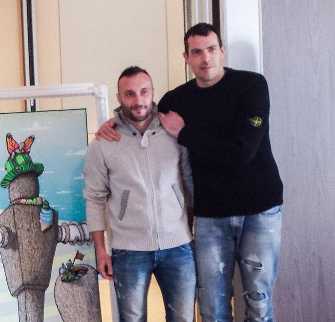 Spinelli acquista un quadro per la Fop 