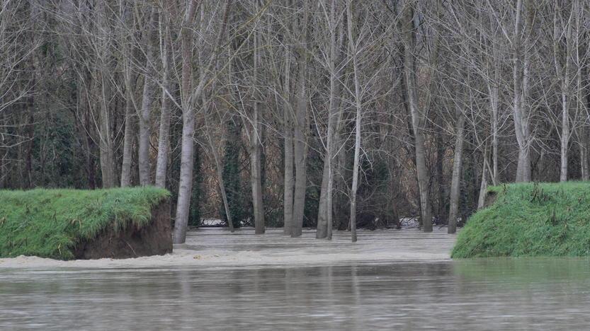 Il fango è un ricordo, rimangono le beffe