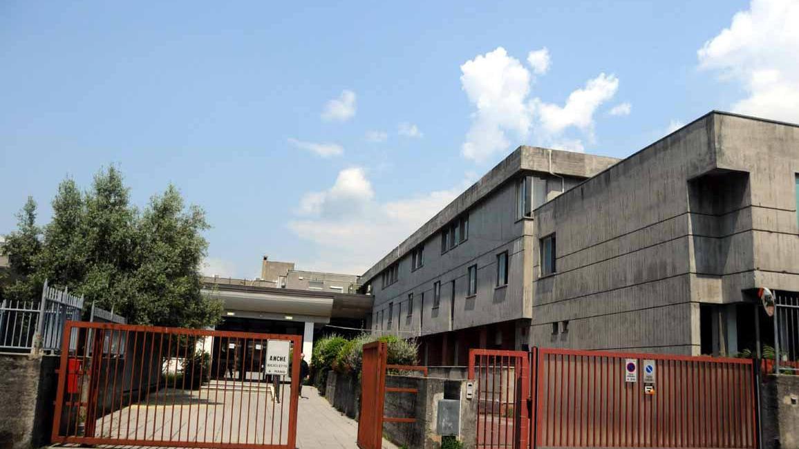 L'ingresso del tribunale di Massa