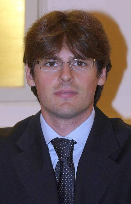Stalking recidivo con volantini osceni, stangata di oltre 4 anni 