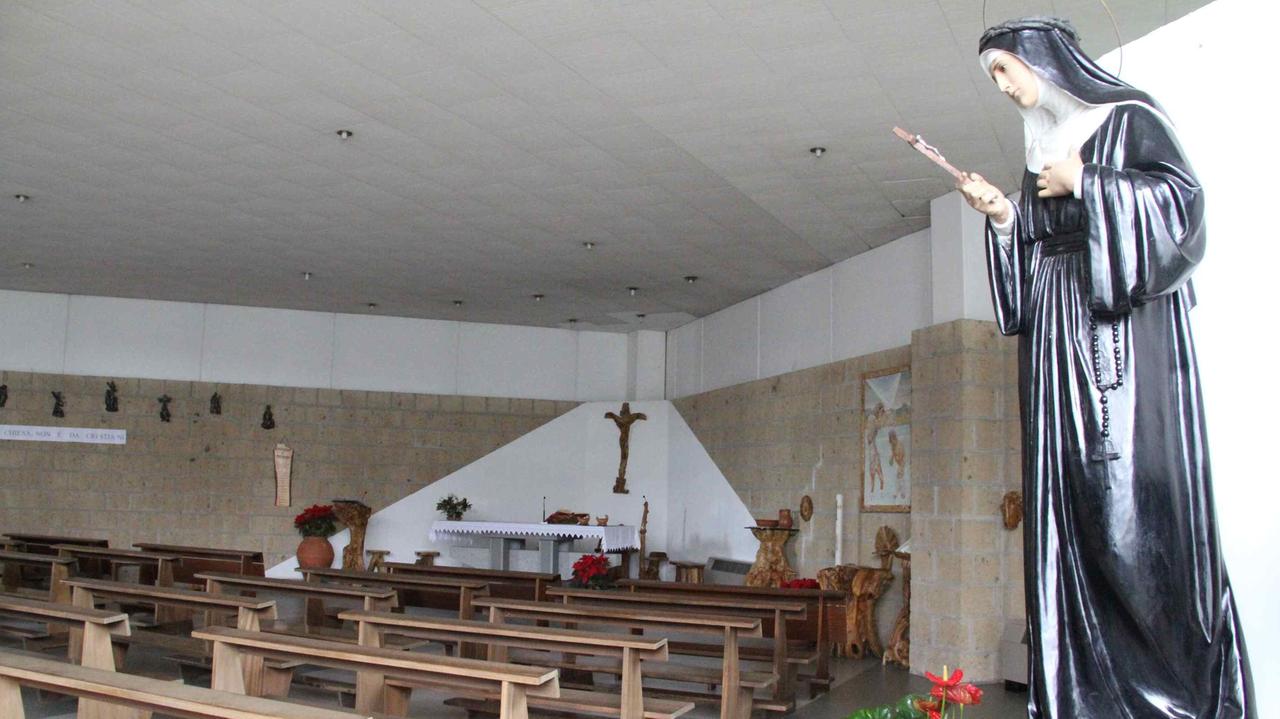 L'interno della chiesa S. Rita