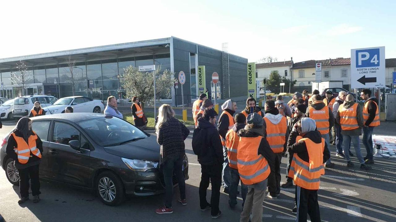 Una protesta dei lavoratori della Gb