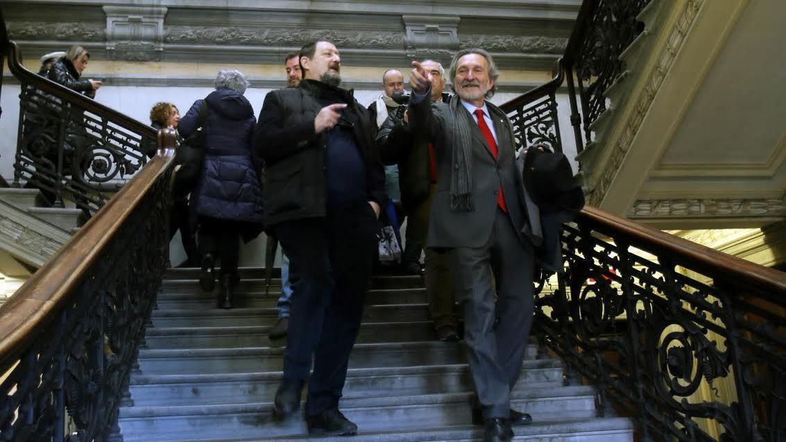 Il prefetto Ciuni con il sindaco Bellandi sulle scale del municipio