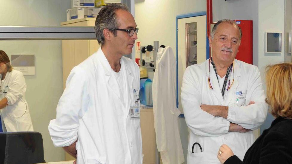 A sinistra il dottor Daniele Mannelli, responsabile della zona distretto pistoiese (foto Gori)