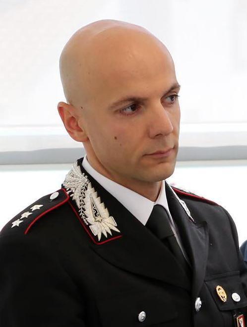 Armati di piede di porco fanno una rapina 