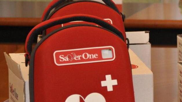 Nove defibrillatori all’interno del corso