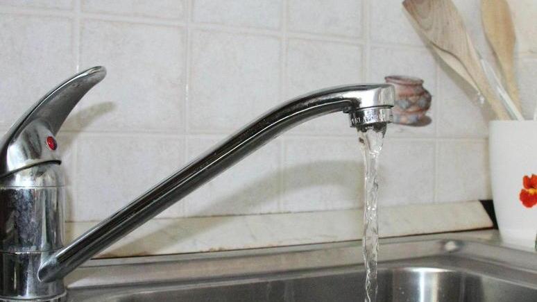 Caro acqua, Leri bacchetta Gaia: dimentica i problemi del territorio