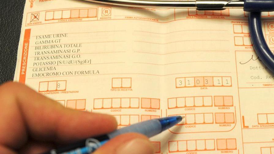 Curava i turisti, ma non era un medico