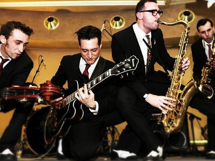 Boogie woogie, blues e look anni ’50 al circolo Fuori Orario