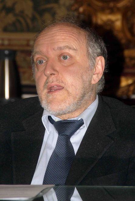 Tagliani: «Poste chiuse? Porto il caso in Consiglio» 