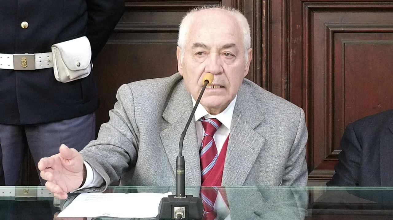 Il procuratore capo Ugo Adinolfi dal primo febbraio in pensione