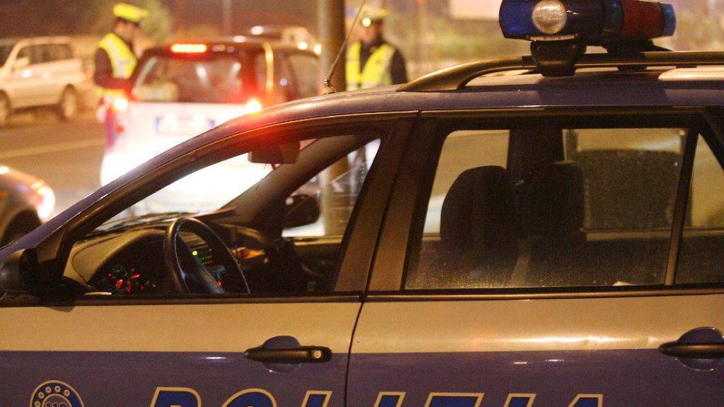 Una volante della polizia (foto d'archivio)