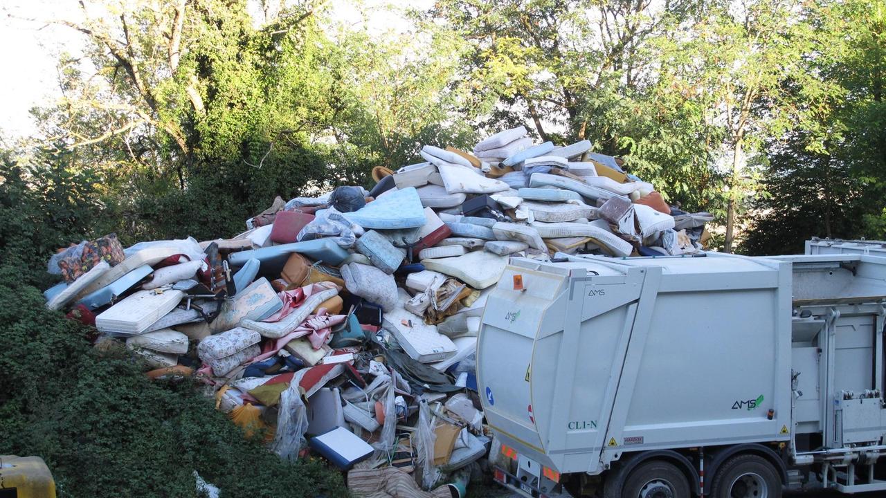 I rifiuti stoccati nell'isola ecologica