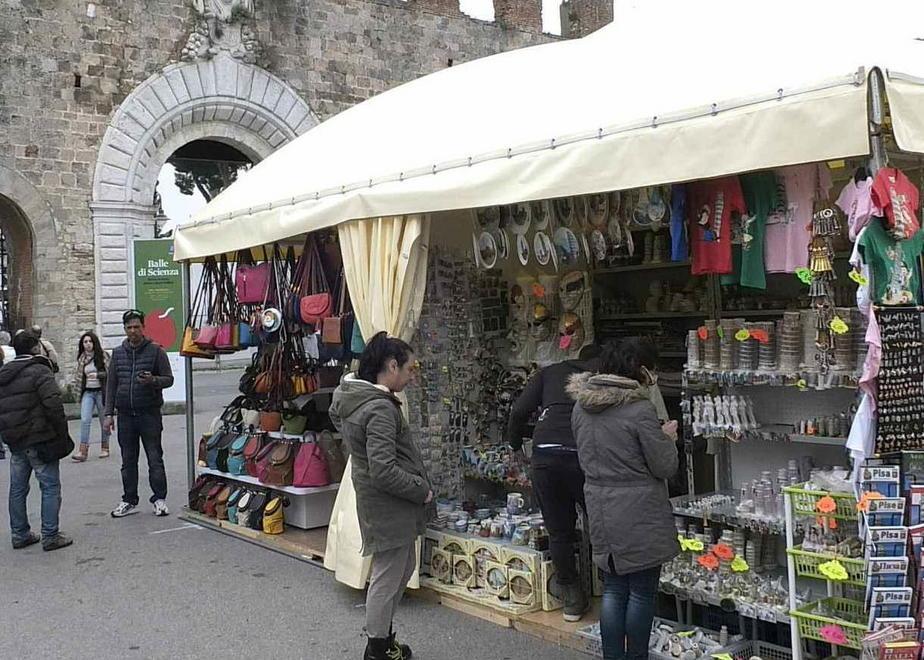 Sinopie, altro slittamento Bancarellai di nuovo al Tar 