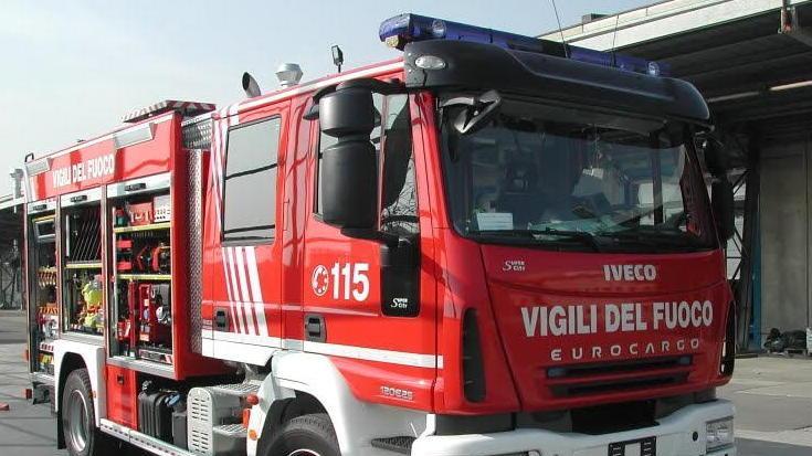Fumo dalla caldaia, evacuato il Toniolo