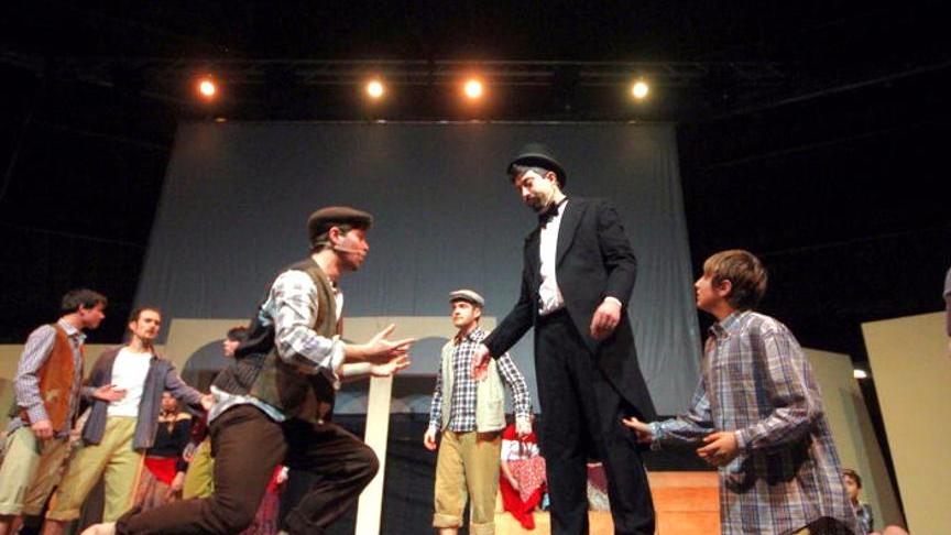 Un momento del musical dedicato a don Bosco al PalaModì (Marzi Pentafoto)