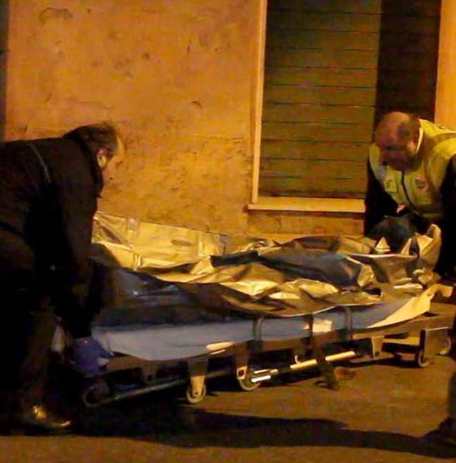 Coniugi trovati morti in casa addio al cimitero di Putignano