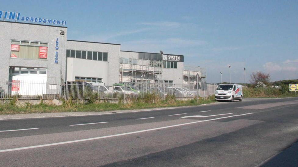 Via Pian di Rota tra buche e disagi