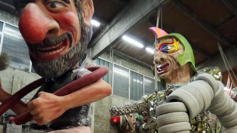 Arriva la festa del Castléin prima sfilata di Carnevale