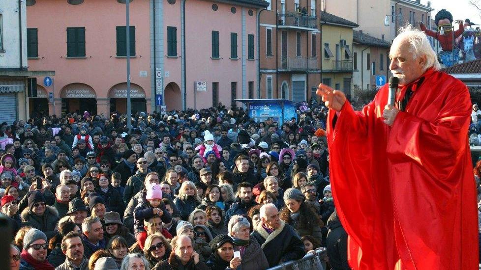 Carnevale, in migliaia per la ripartenza