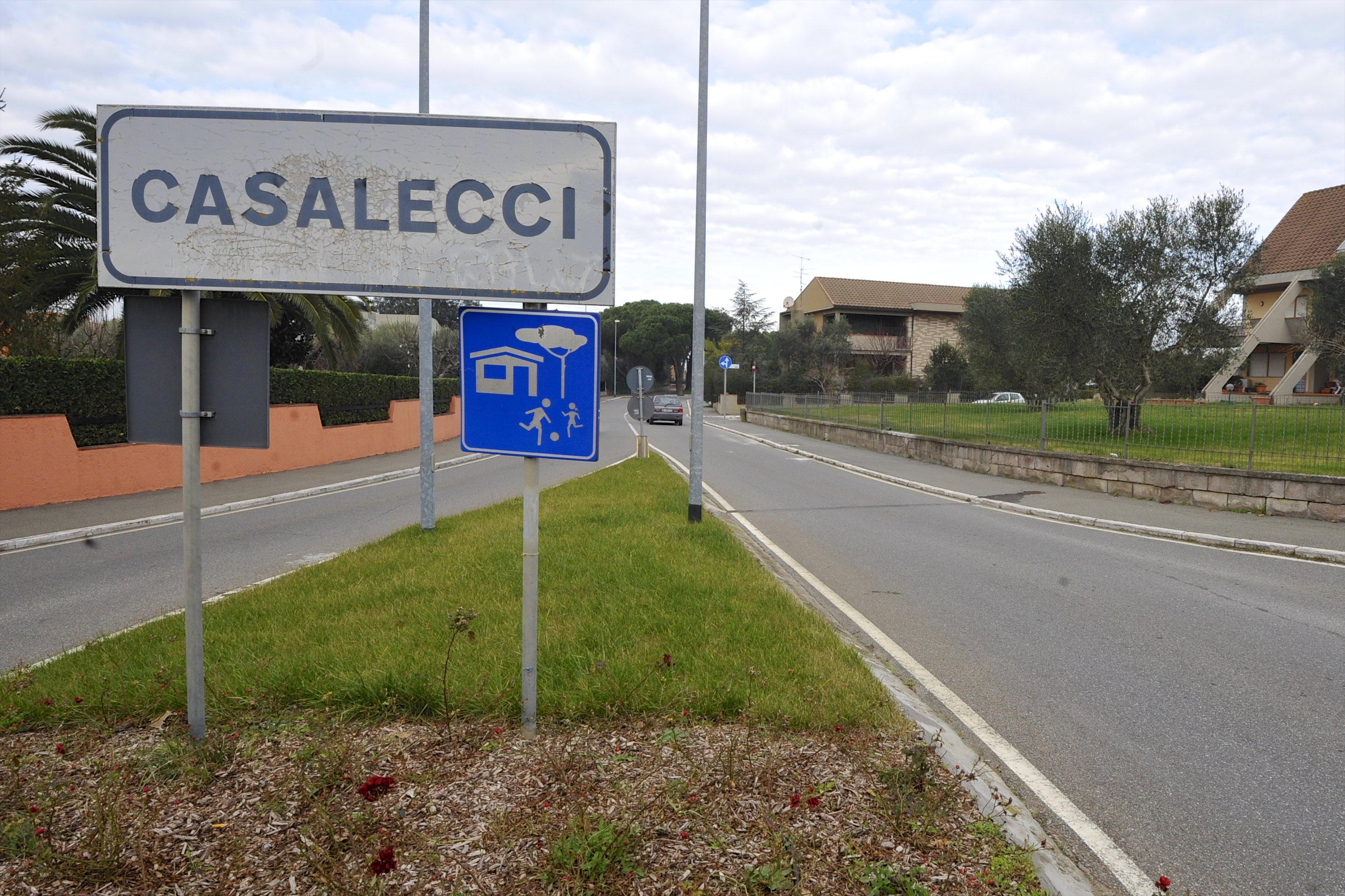 L'ingresso dell'abitato di Casalecci (foto agenzia Bf)