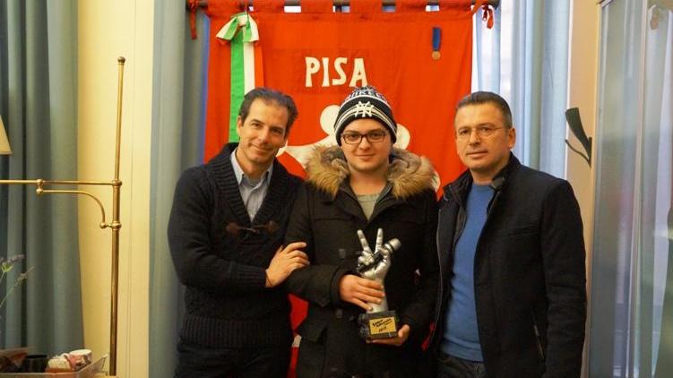 Asla (al centro) con il vicesindaco Ghezzi (a sinistra)