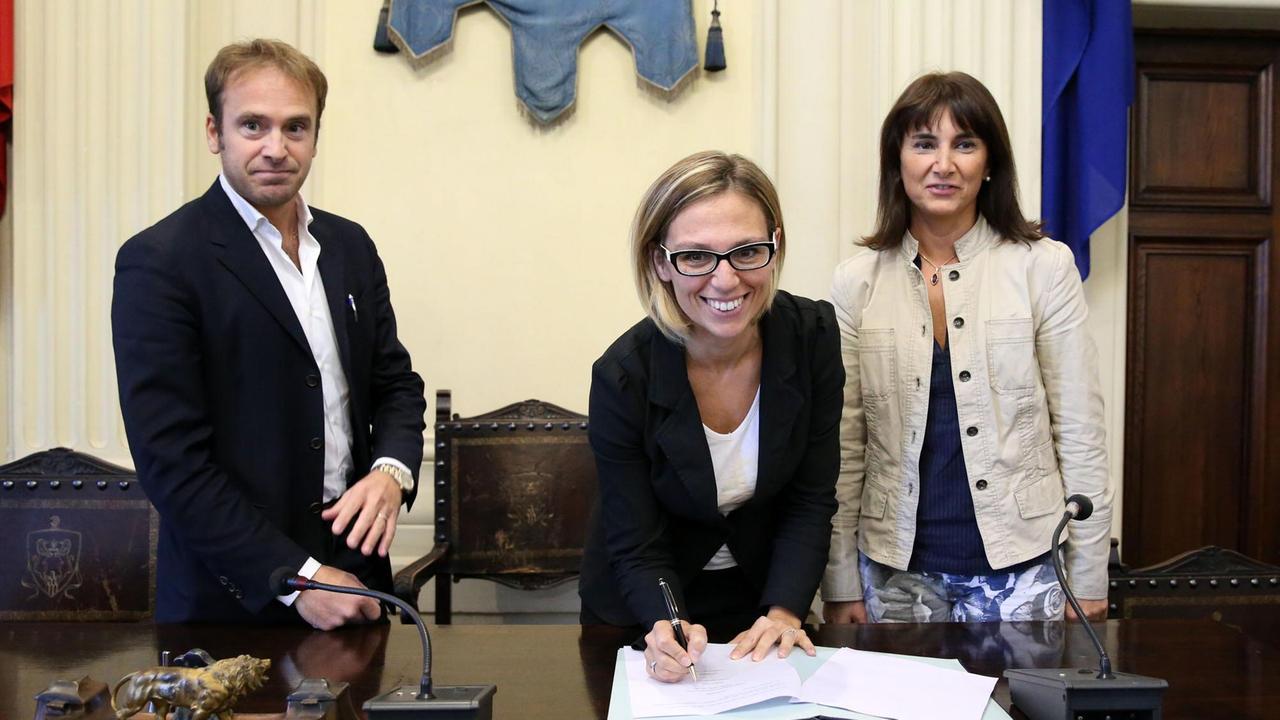 L'assessora regionale Sara Nocentini nella sala consiliare di Montecatini (Foto Nucci)