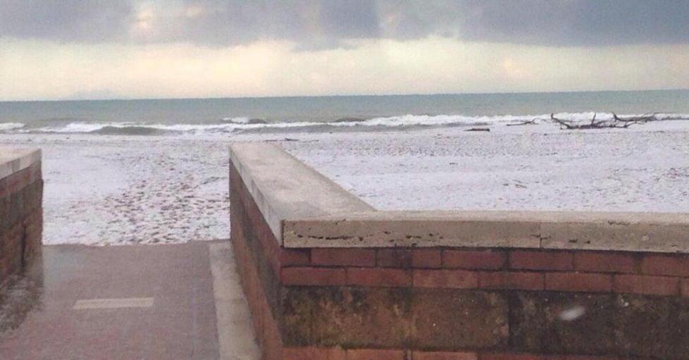 Bianca Maremma, neve anche sul mare 