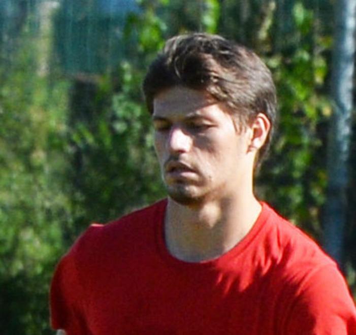 OGGI PETkOVIC SI PRESENTA