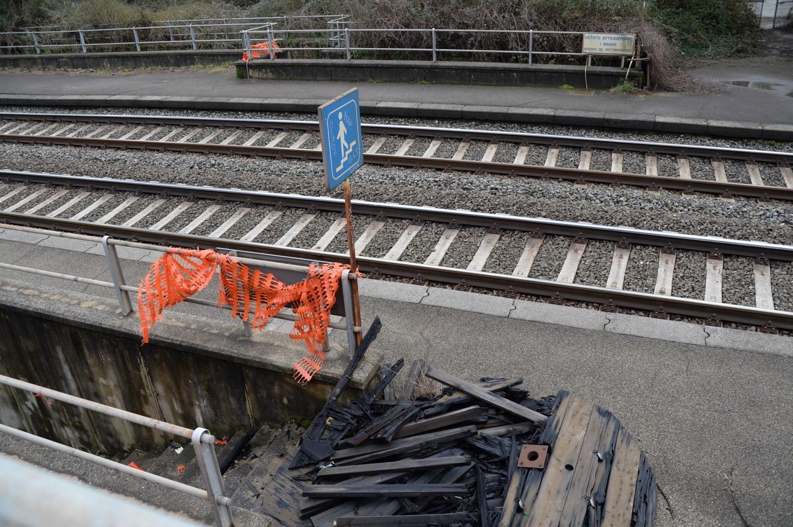Il furto alla stazione della Rotta (foto Franco Silvi)