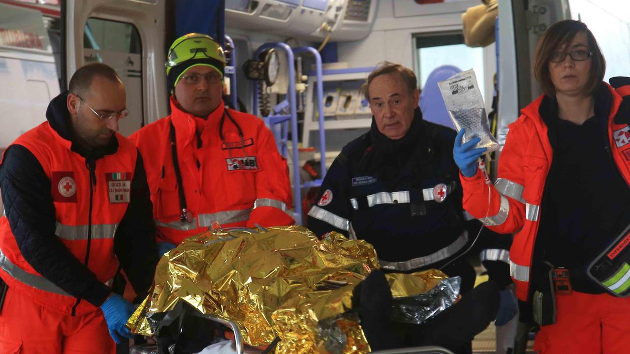 Operaio schiacciato, grave incidente alla Lombardini