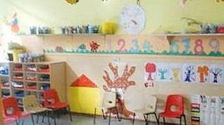 Cinquecento firme per salvare la scuola