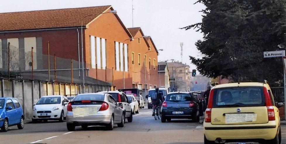 Via Sassi: «Strada troppo pericolosa» 